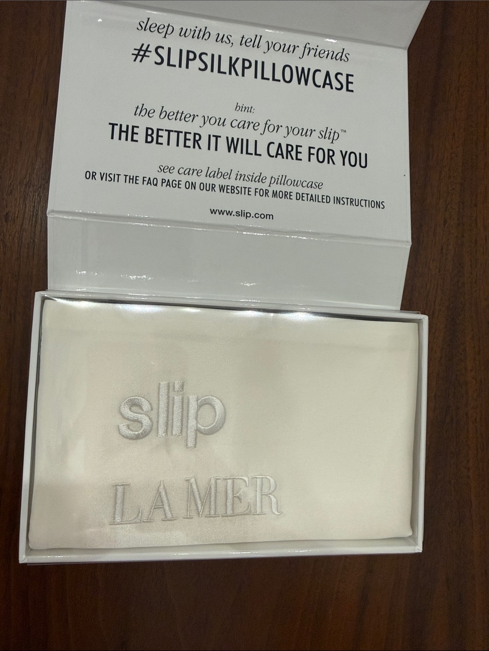 NEW Slip x La Mer Pure Silk
Pillowcase White (Queen/ standard)